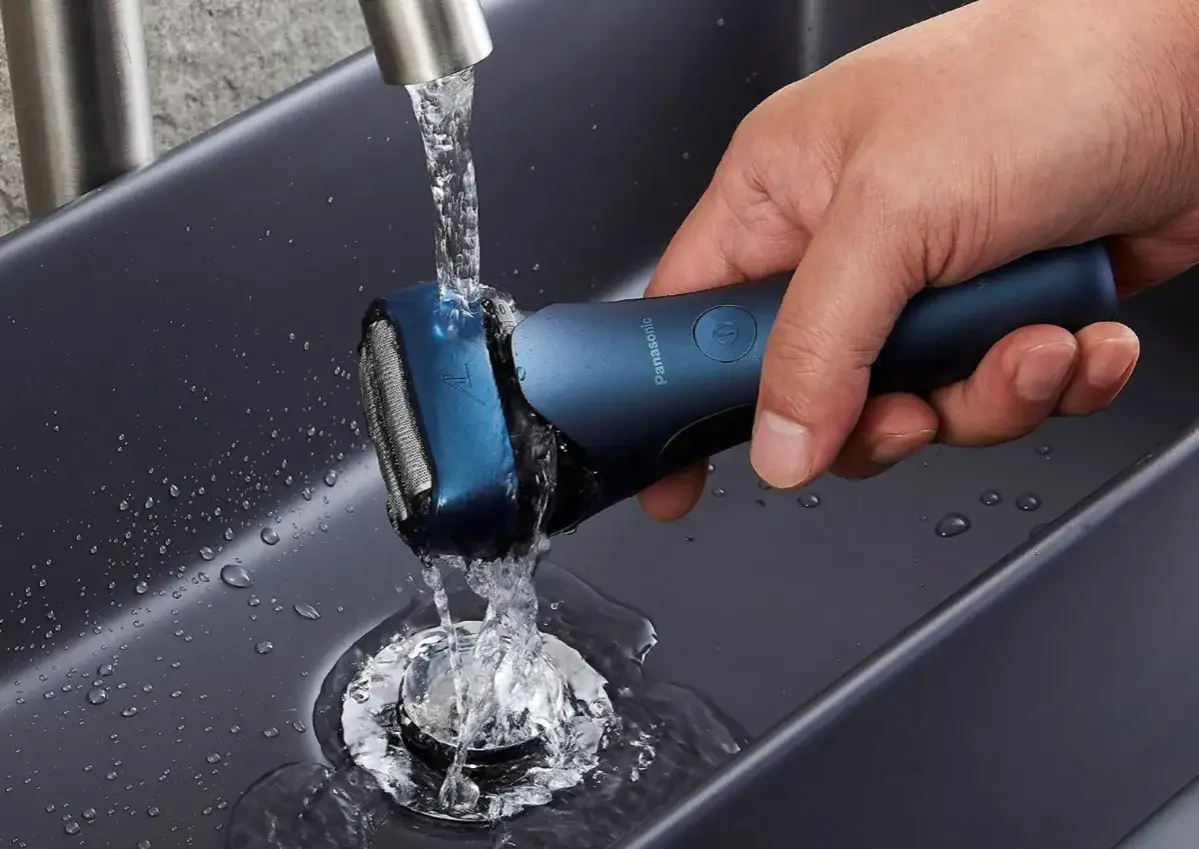 Jaką golarkę wybrać? Poradnik eksperta: foliowa czy głowicowa?