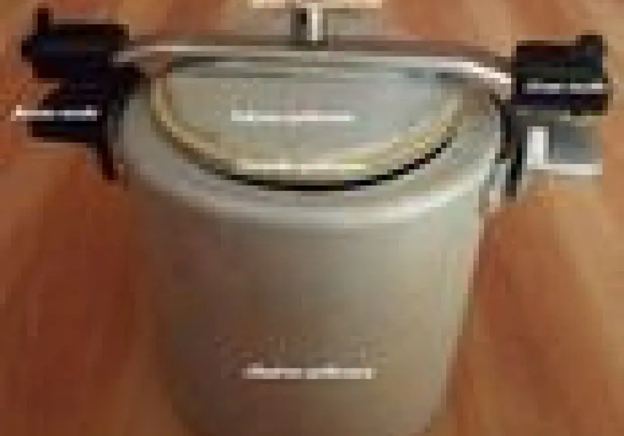 Ile gotować warzywa na sałatkę w szybkowarze, aby zaoszczędzić czas?