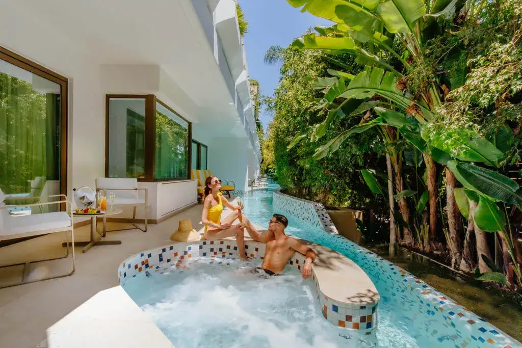 Najlepsze hotele na Cyprze: cennik i opinie turystów + wskazówki 2025