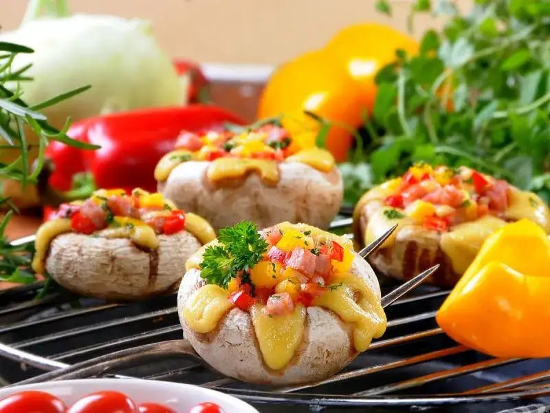 Idealne pieczarki z grilla: proste triki, które zaskoczą każdego grillowicza