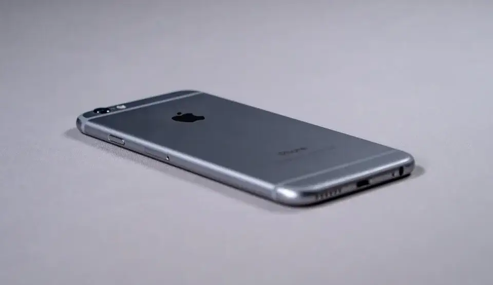 Wymiana baterii iPhone 6s w Cortland - uniknij problemów z urządzeniem