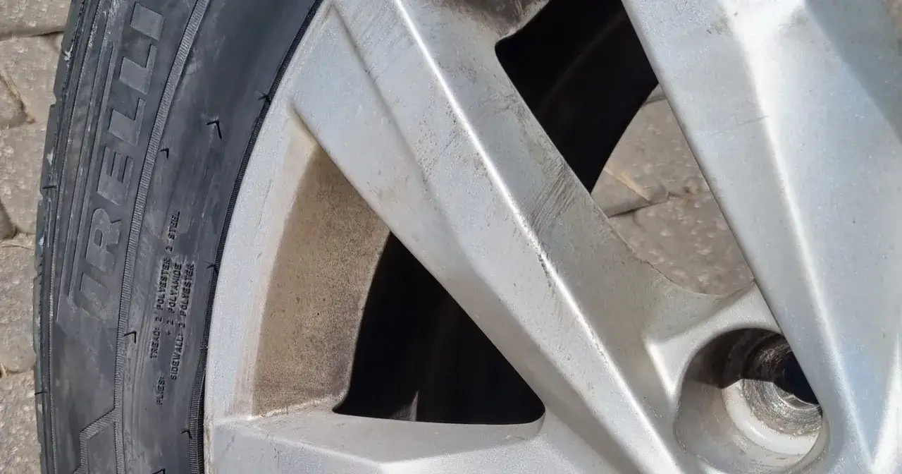 Jak zmienić opony samodzielnie i uniknąć kosztownych błędów