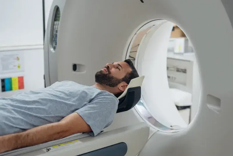 Na czym polega zjawisko rezonansu i jakie ma zastosowania w życiu?