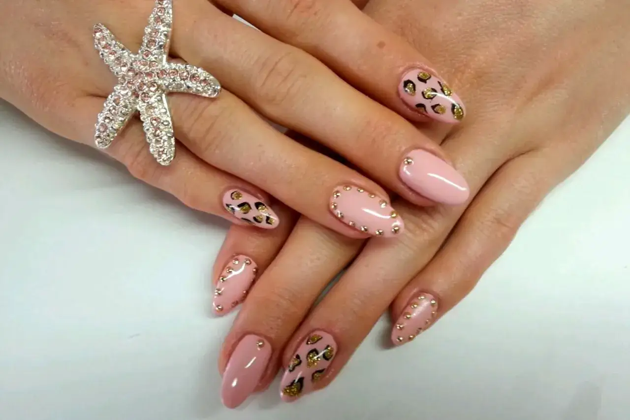 Nägel Make-up: So erzielen Sie den makellosen Natur-Look