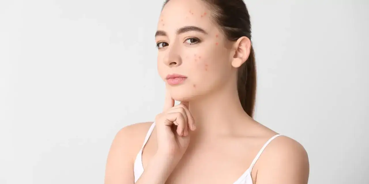 Uczulenie na dezodorant: Objawy, przyczyny i jak wybrać bezpieczny produkt