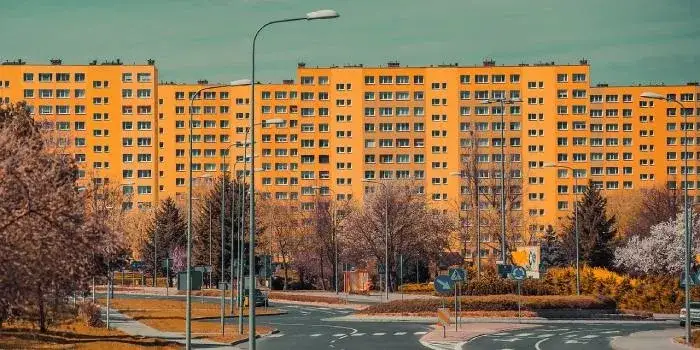 Jak odzyskać członkostwo w spółdzielni mieszkaniowej i uniknąć problemów?