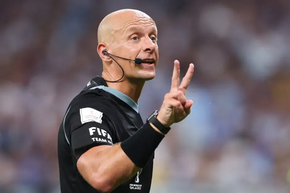 Ile zarabia sędzia na mundialu? Zaskakujące fakty o wynagrodzeniu