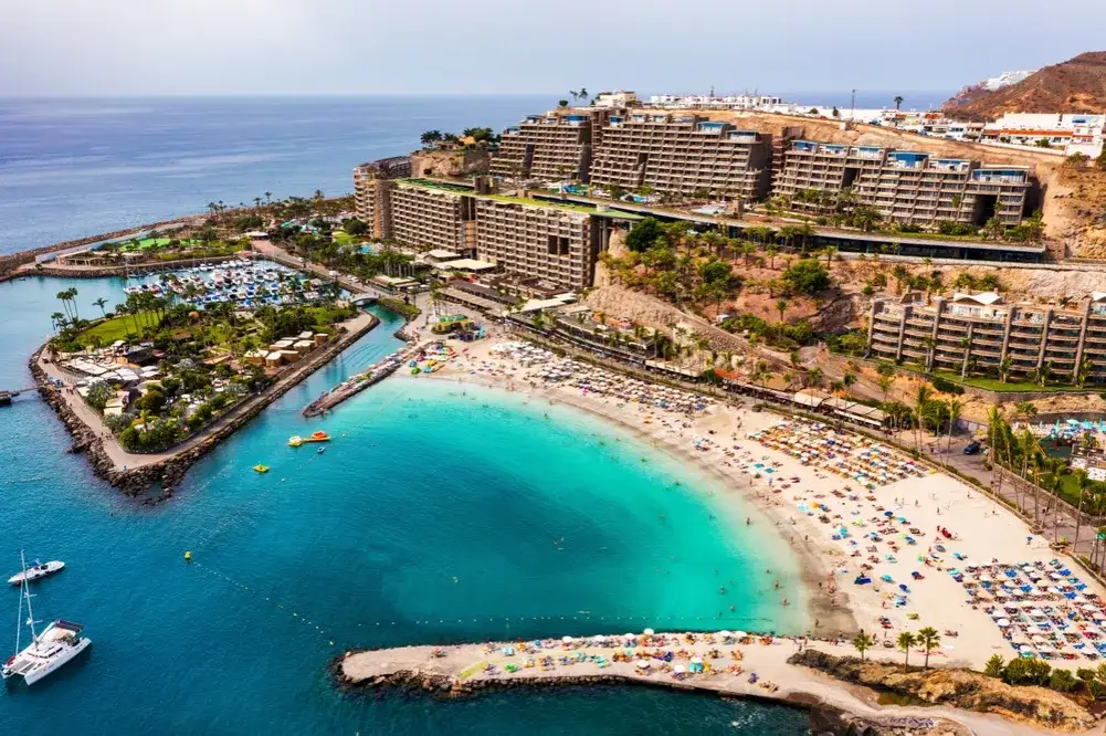 Czy na Wyspy Kanaryjskie potrzebny jest paszport? Odpowiedzi na najważniejsze pytania