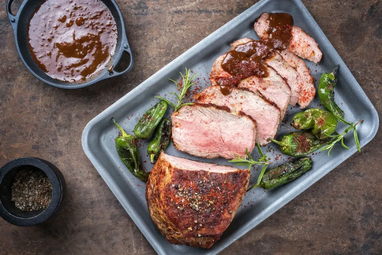 Ligawa wołowa: Jak przygotować idealnie kruche mięso?