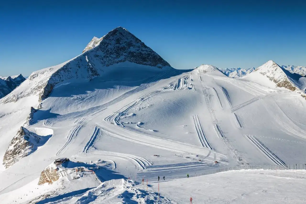 Austria na narty: Jak wybrać idealny ośrodek? Ekspert radzi!