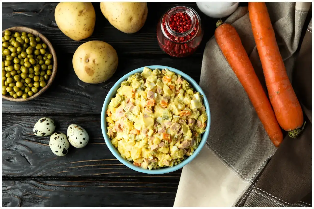 Jak ugotować warzywa do sałatki jarzynowej? Idealna konsystencja