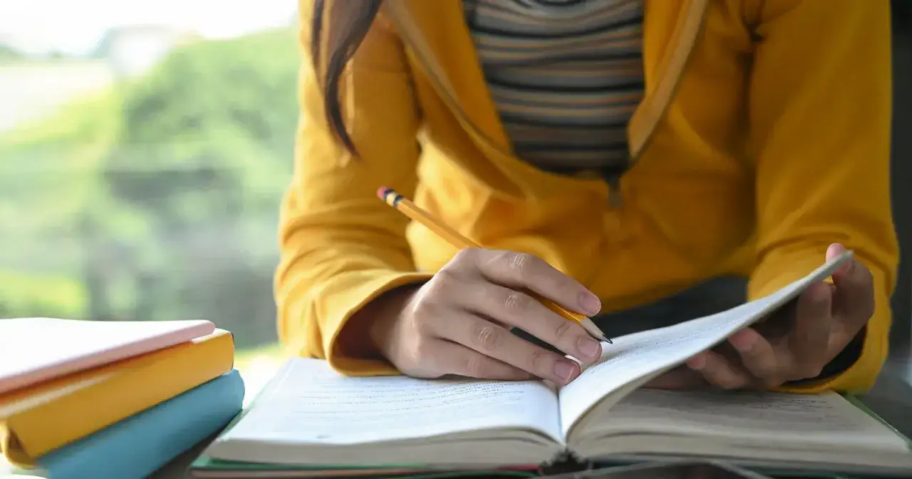 Co to jest literatura? Definicja, rodzaje, funkcje wszystko, co musisz wiedzieć.