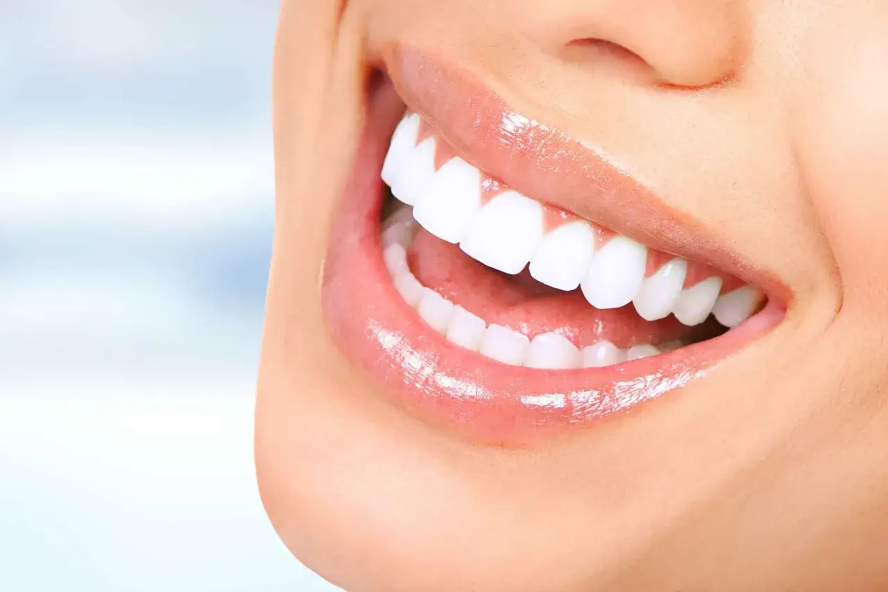 Higienizacja zębów: Co to jest i dlaczego jest kluczowa dla zdrowia?