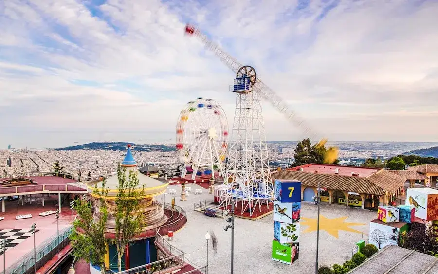Tibidabo: Guía completa para tu visita (precios, horarios y atracciones)