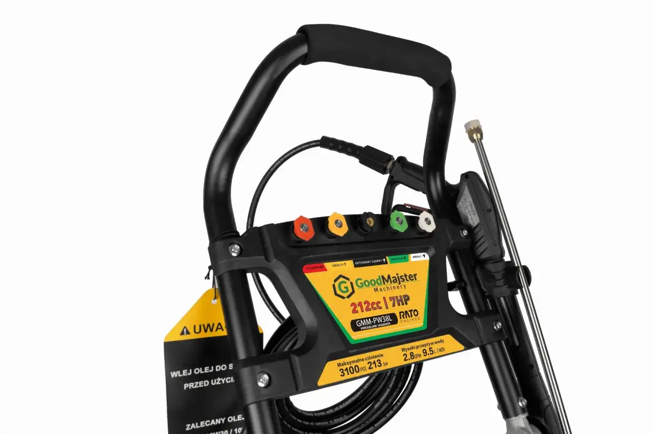Ręczna myjka ciśnieniowa: Czy dorówna elektrycznym modelom?