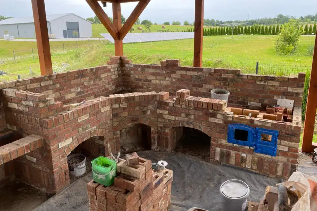 Grill kuchnia ogrodowa: Jak stworzyć idealne miejsce do grillowania