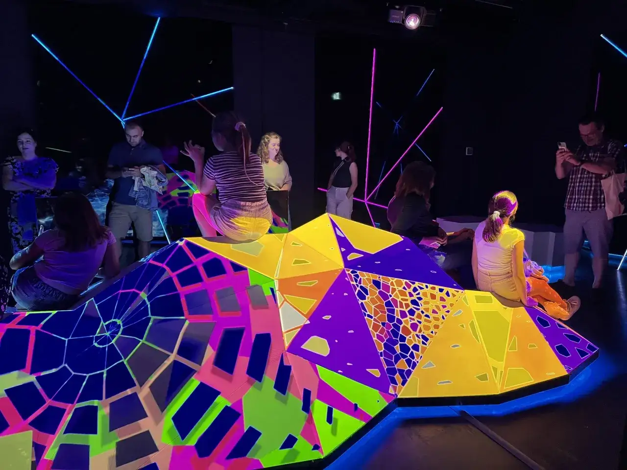 Co robić z dziećmi w Warszawie: najlepsze atrakcje dla rodzin w stolicy Polski