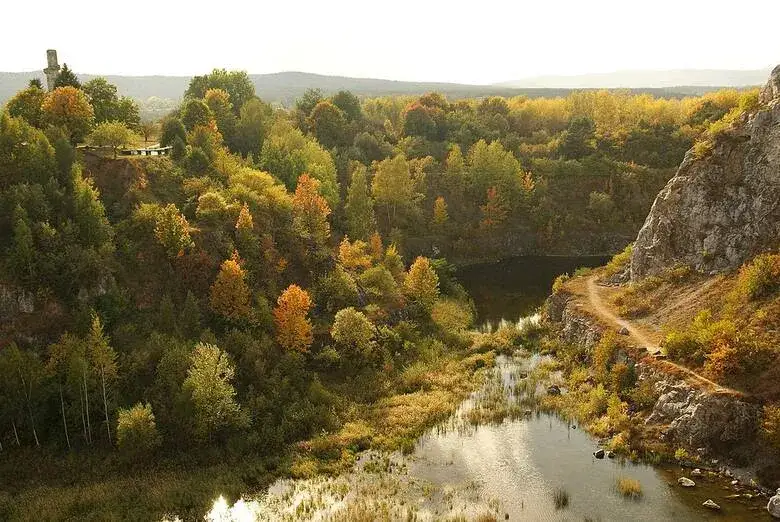 Czym zaskoczą Cię Góry Świętokrzyskie? 5 ukrytych atrakcji regionu
