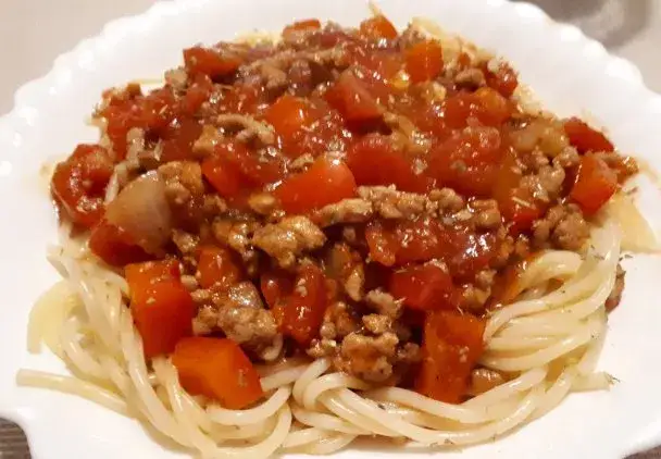 Spaghetti z mięsem mielonym: Prosty przepis na mistrzowski smak