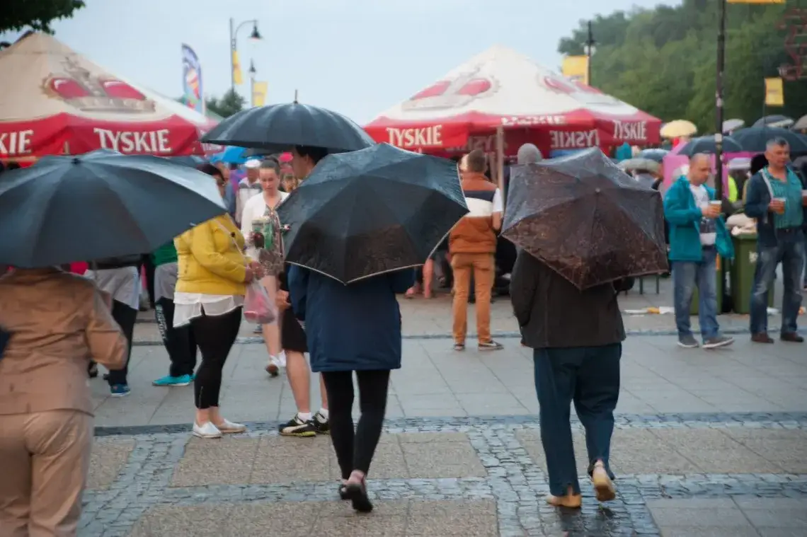 Jak uratować urlop w Ustce podczas niepogody? 7 sprawdzonych rad