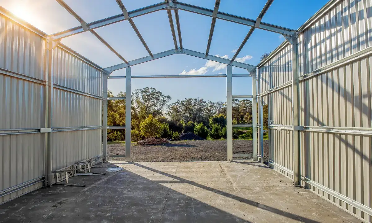 Wiata budynek czy budowla? Kluczowe różnice i ich konsekwencje