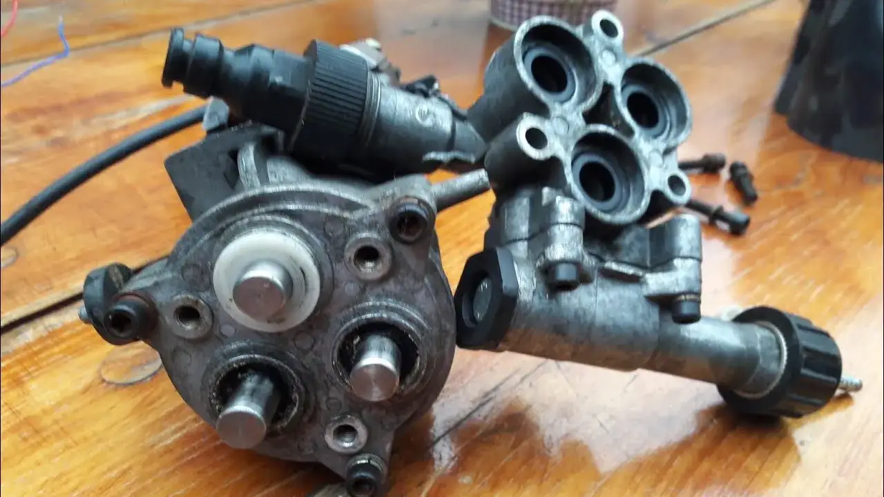 Jak rozebrać myjkę Karcher K5 i uniknąć kosztownych napraw