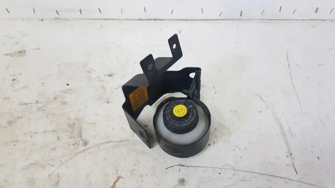 Idealny płyn do sprzęgła Scania R: Unikaj kosztownych awarii i błędów