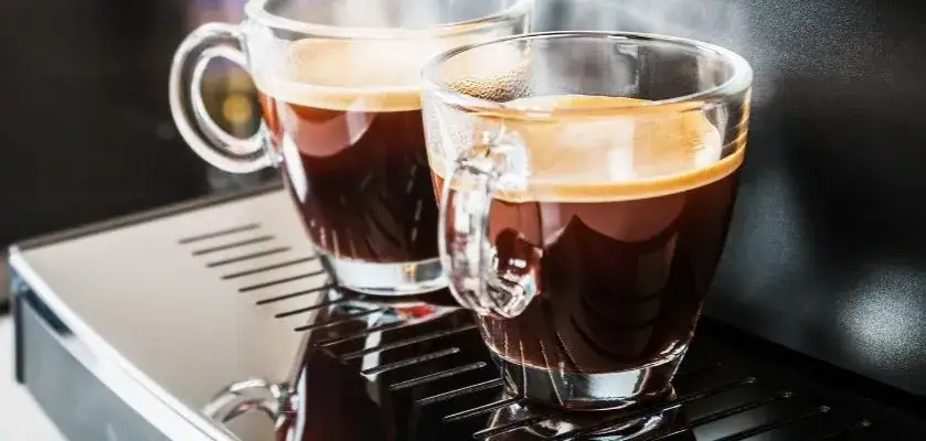 Dlaczego kawa z ekspresu jest kwaśna? Oto najczęstsze przyczyny