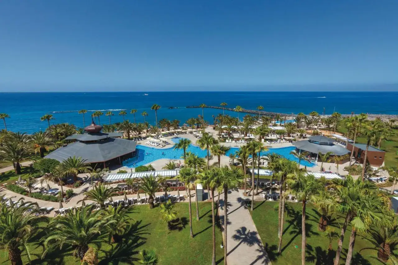 Riu Palace Tenerife 5 estrellas: ¿Tu escapada de lujo en Costa Adeje?