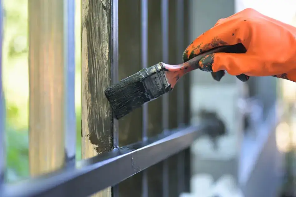 Jak przygotować blachę do malowania, aby uniknąć kosztownych błędów.