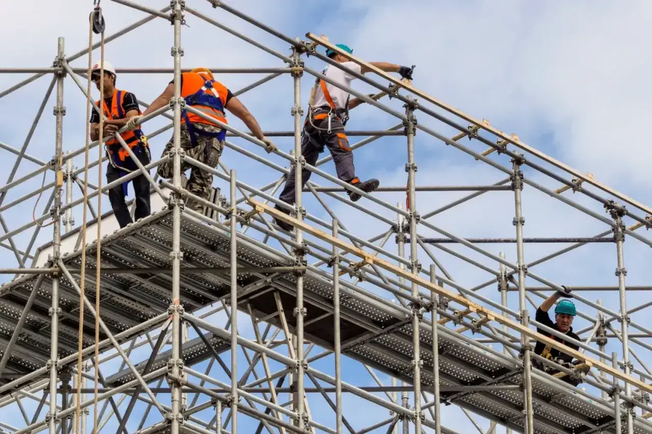 Kurs montera rusztowań w Szwecji - poznaj wymagania i koszty