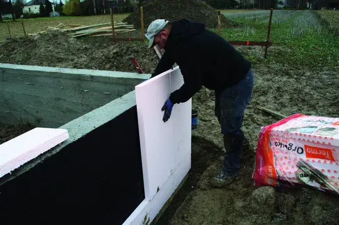 Jaki styropian na fundamenty? Opinie i porady z forum budowlanego