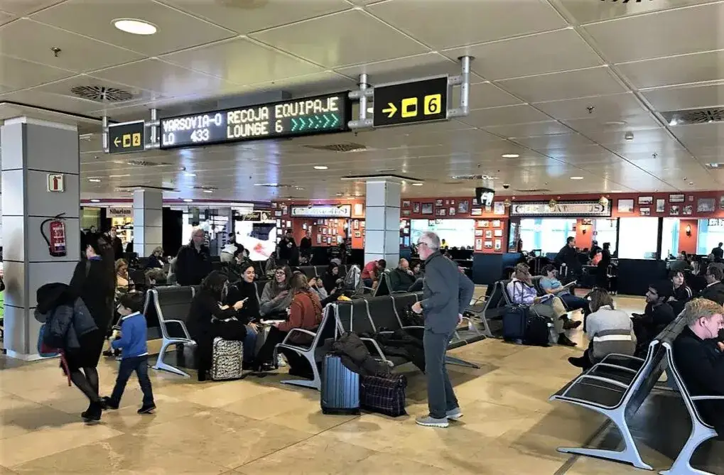 Na jakie lotnisko w Madrycie lata Ryanair? Oto co musisz wiedzieć