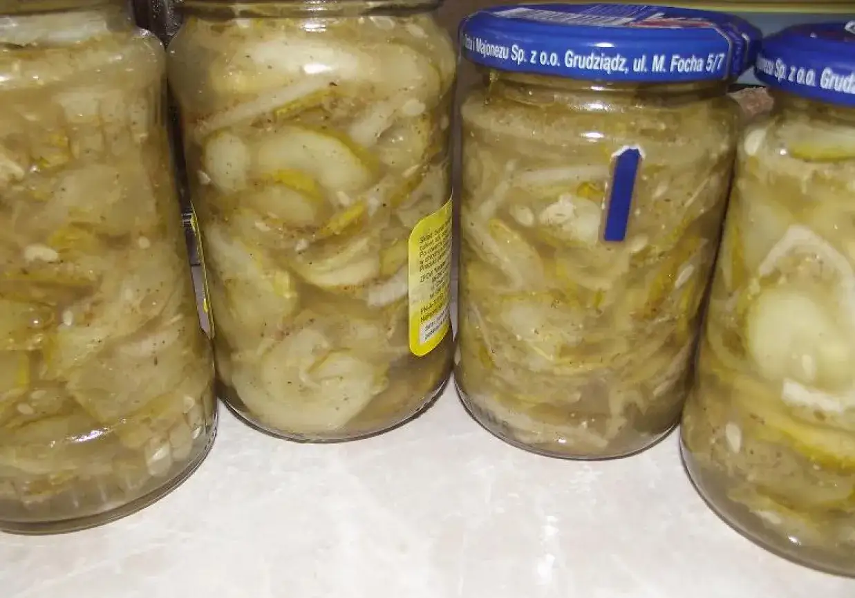 Sałatka Szwedzka na Zimę: Przepis Krok po Kroku i Sekrety