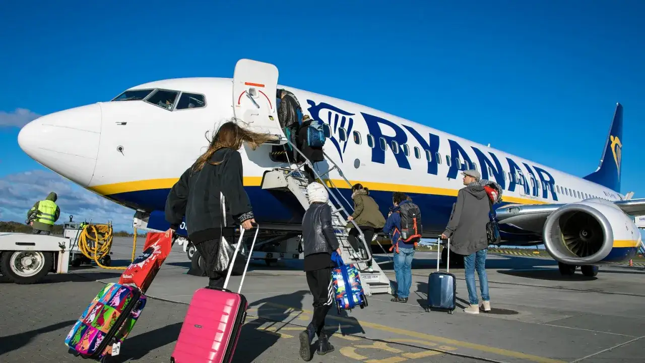 Ryanair: Nie polecisz? Sprawdź, czy odzyskasz pieniądze i zmienisz lot