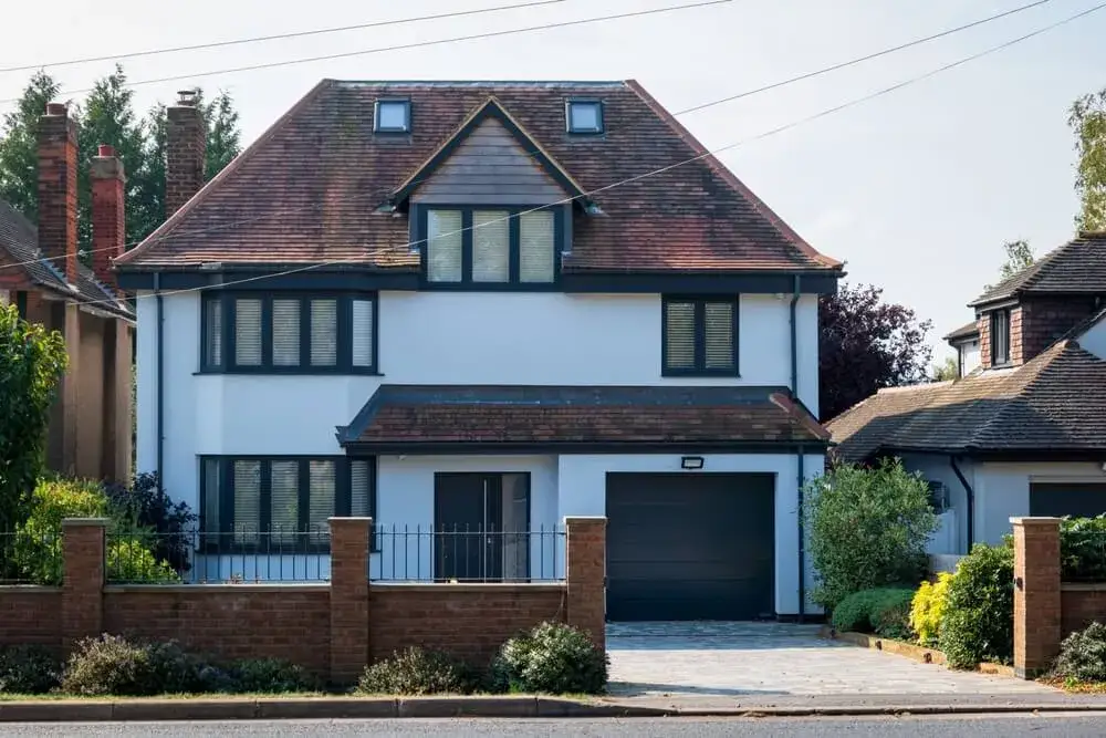 Jak sprawdzić rok budowy budynku - uniknij błędnych informacji