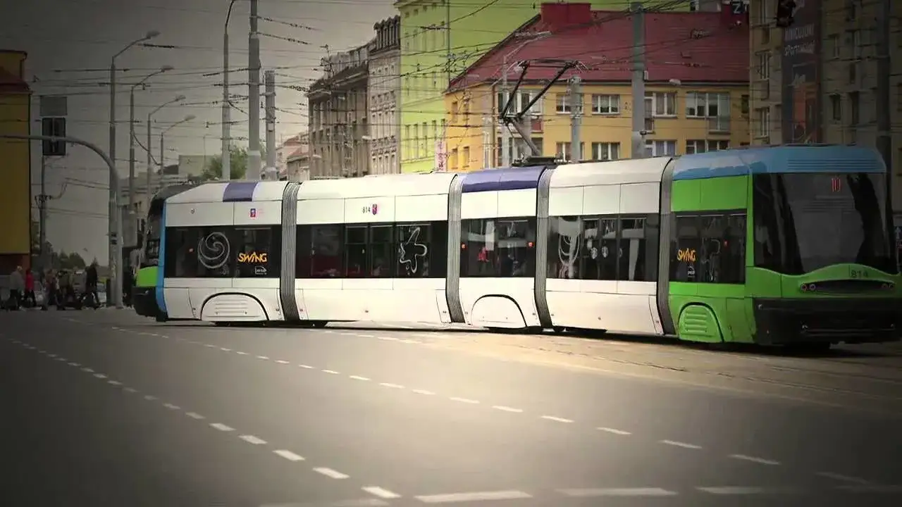 Dojazd do Szczecina? Wybierz najlepszy transport i oszczędź czas!