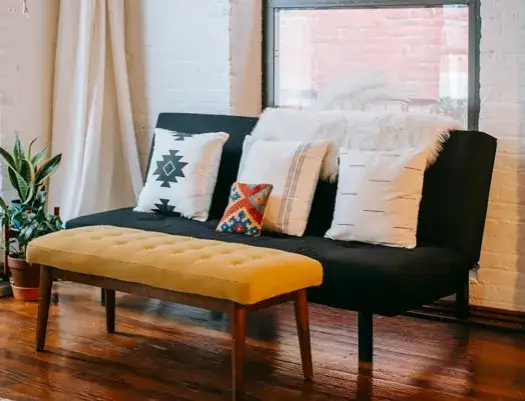 Ławka do przedpokoju - idealny dodatek do każdego wnętrza