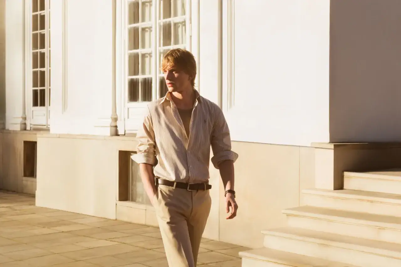 Męski strój na wesele: Jak się ubrać z klasą i bez stresu?