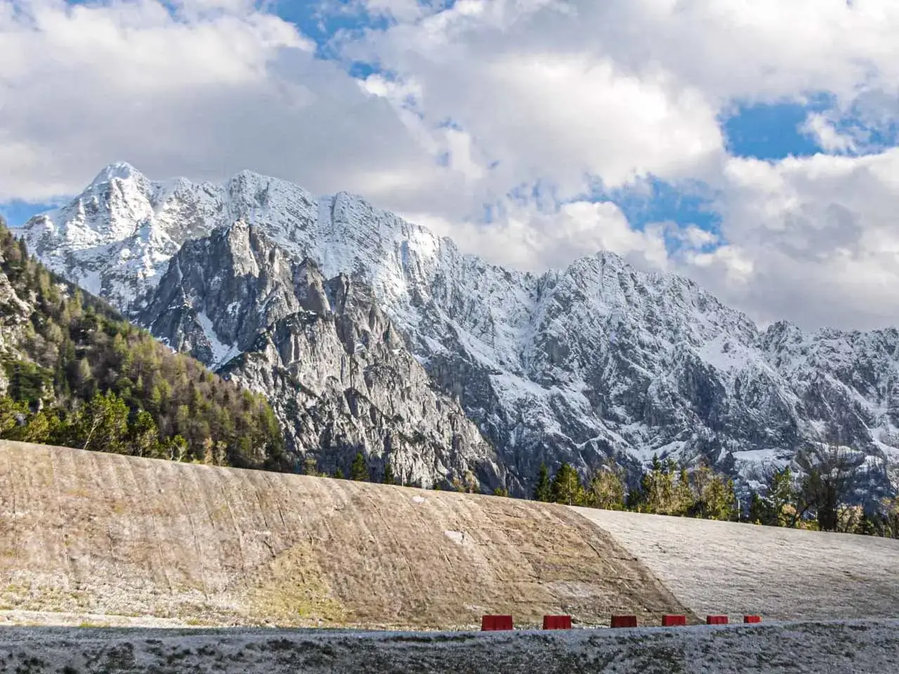 Planica jakie góry otaczają dolinę? Odkryj ich piękno i wysokości