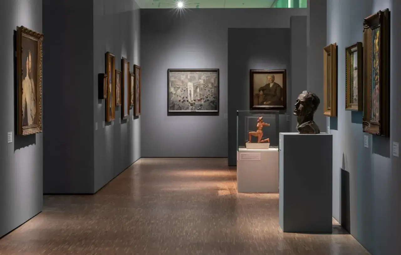 Galerie sztuki nowoczesnej w Polsce: Odkryj i zaplanuj wizytę