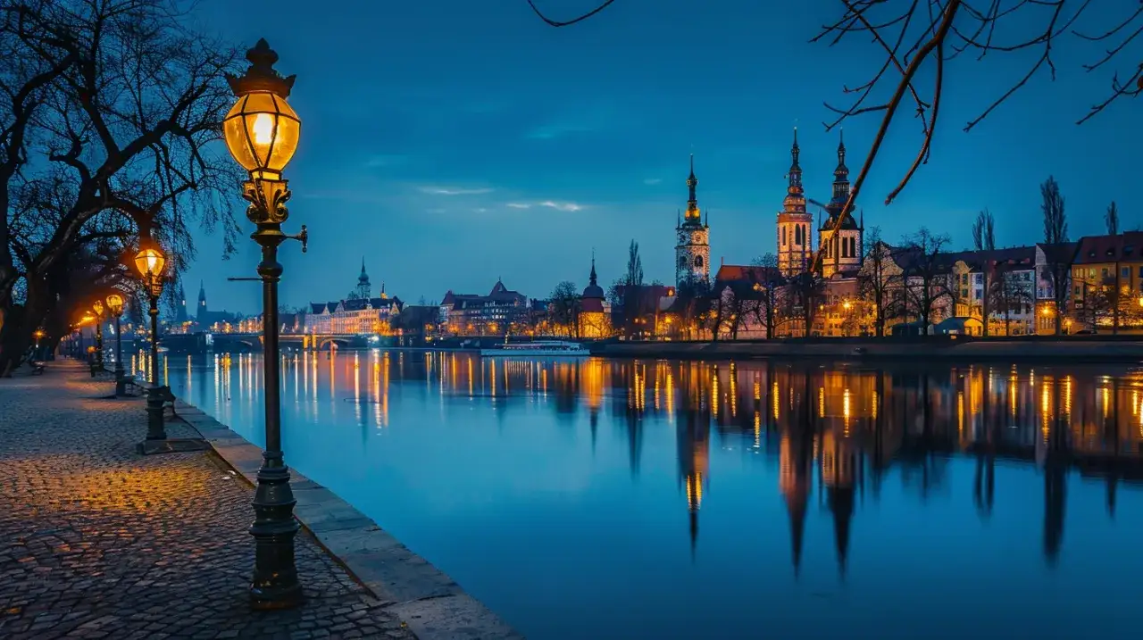 Co Zwiedzić we Wrocławiu Wieczorem: 6 Magicznych Miejsc po Zmroku