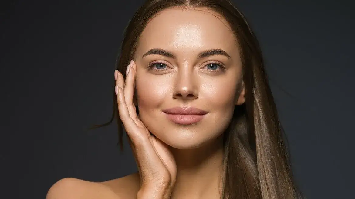 Dein perfekter Make-up-Look: Trends, Anleitungen & Selbstbewusstsein