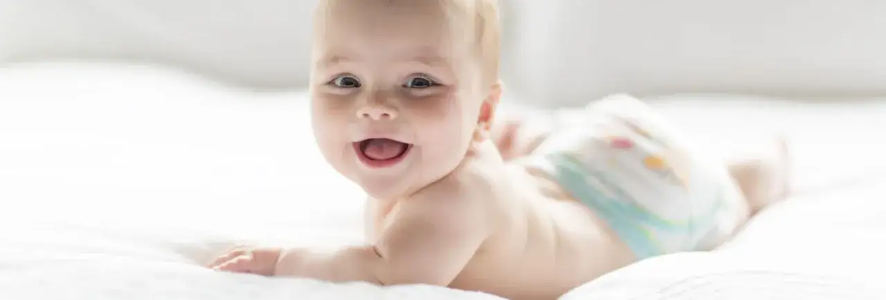 Ile pampersów zużywa niemowlę? Oszczędź pieniądze i uniknij wpadek!