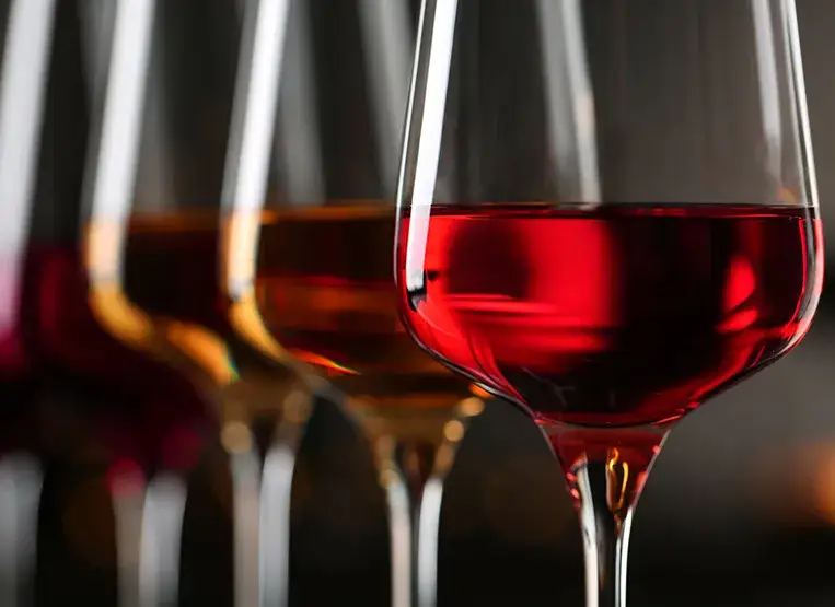 Kolor jak wino: Rozwiąż zagadkę i odkryj świat barw wina