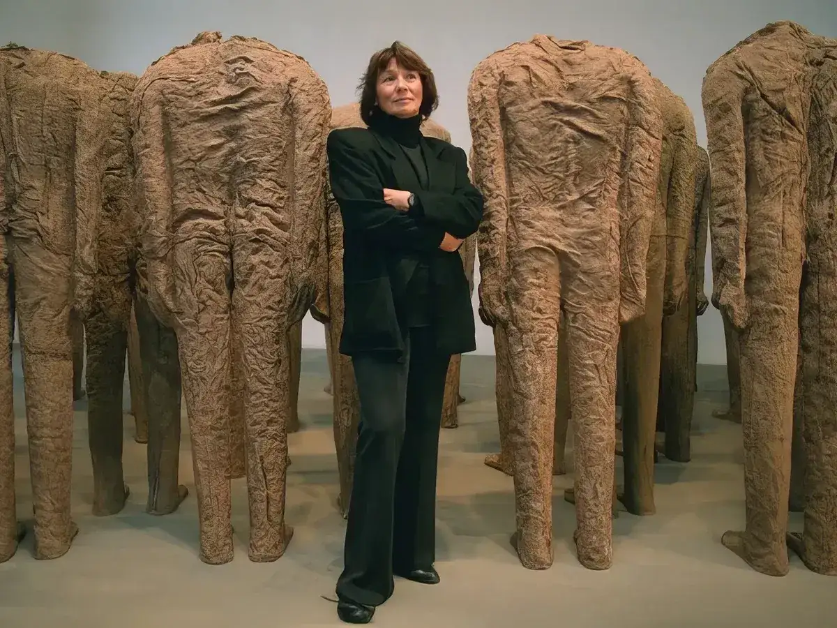 Magdalena Abakanowicz: rzeźby, Abakany i ich głębokie przesłanie