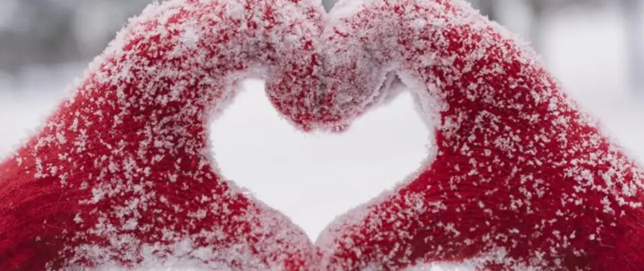 Walentynki: historia, symbole i polskie tradycje. Poznaj prawdę!