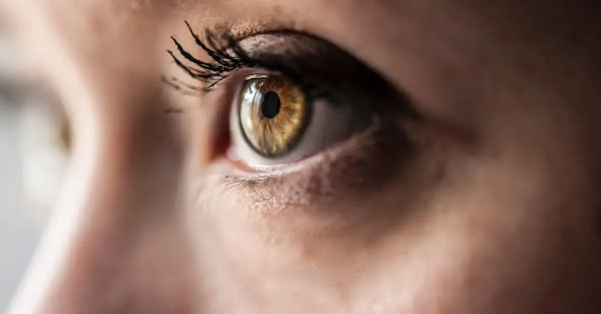 Co polepsza wzrok? Skuteczne sposoby na poprawę widzenia