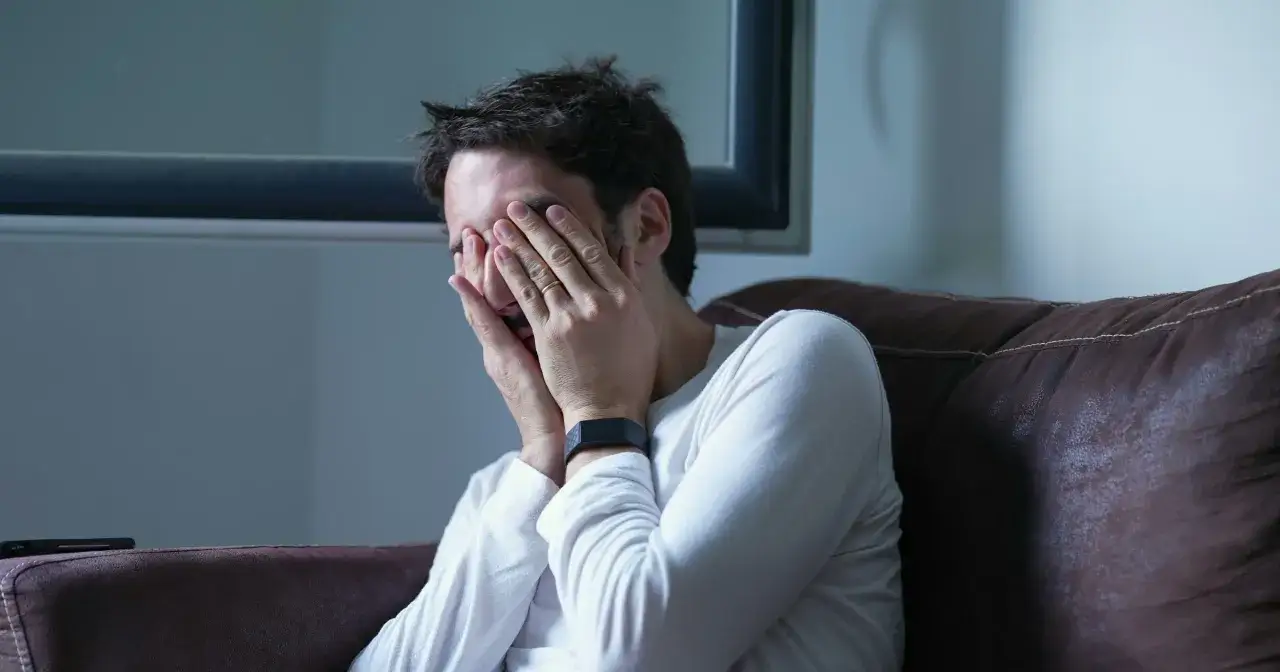 Czego unikać przy depresji? Kluczowe błędy, które pogarszają twój stan