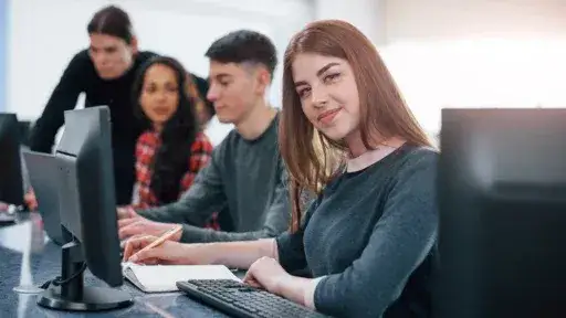 Socjologia praca po studiach: najlepsze ścieżki kariery i możliwości